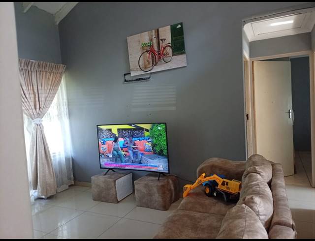 2.5 BEDROOM SIMPLEX FOR SALE IN BELLAIR